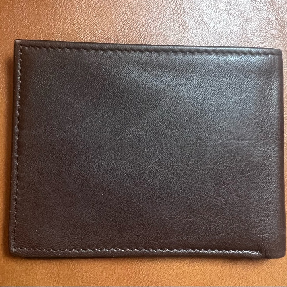 Kenneth Cole Reaction Brown Folding Leather Wallet - NWOT - Picture 4 of 5